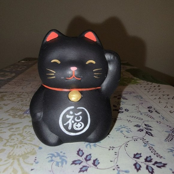 Vintage Japanese Good Fortune Cat Ceramic Figurine - Picture 1 of 9